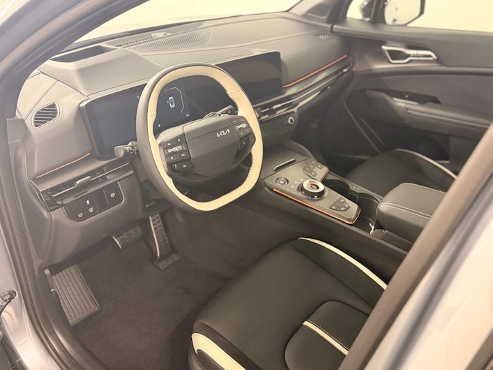 Vehicle image KIA SPORTAGE