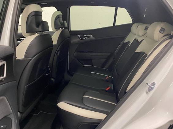 Vehicle image 11 Vehicle image 11