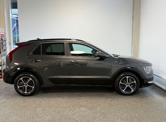 Vehicle image 3 Vehicle image 3