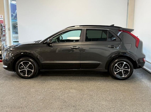 Vehicle image 2 Vehicle image 2