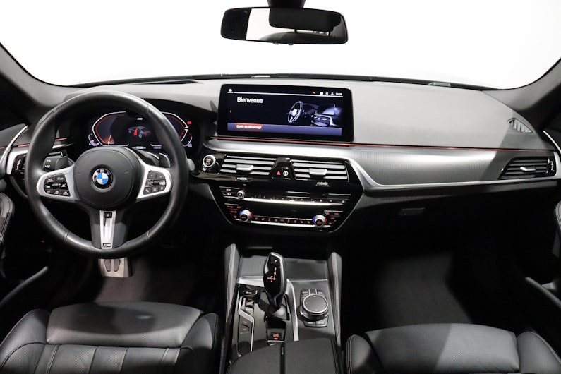 Vehicle image BMW 5 SERIES