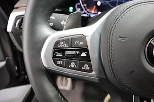 Vehicle image BMW 530i xDrive SAG