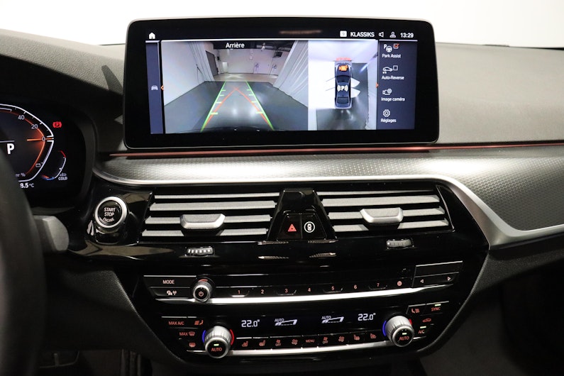 Vehicle image BMW 5 SERIES