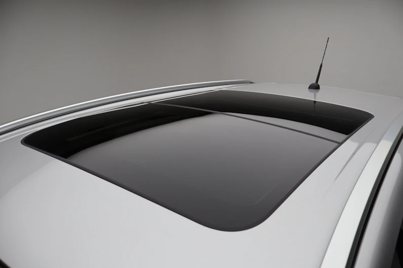 Fahrzeugbild SUZUKI S-CROSS