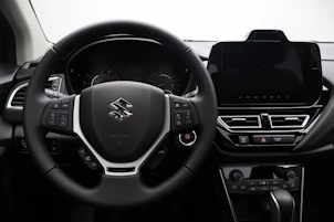 Fahrzeugbild SUZUKI S-Cross 1.4 T Compact Top Hybrid 4x4