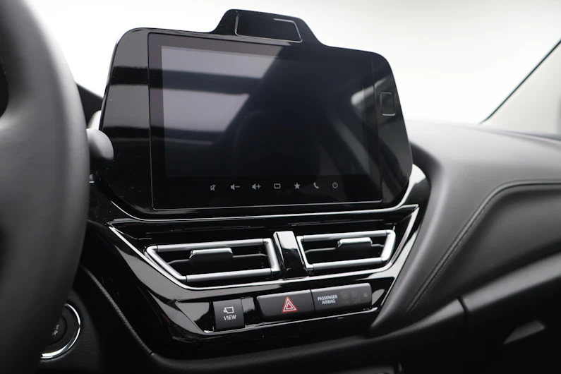 Fahrzeugbild SUZUKI S-CROSS