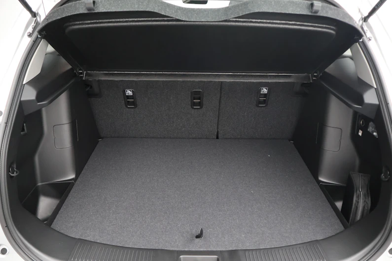 Fahrzeugbild SUZUKI S-CROSS