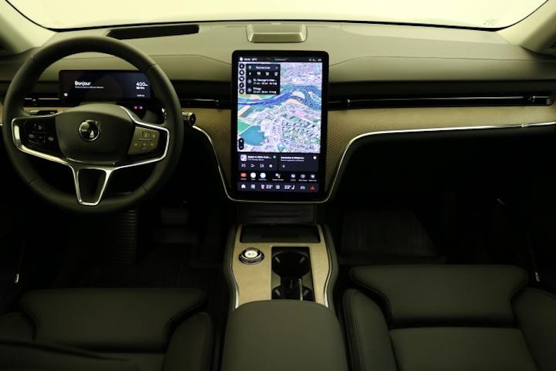 Vehicle image VOLVO EX 90