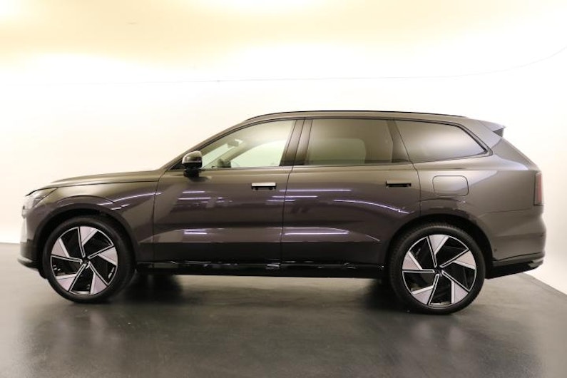 Vehicle image VOLVO EX 90