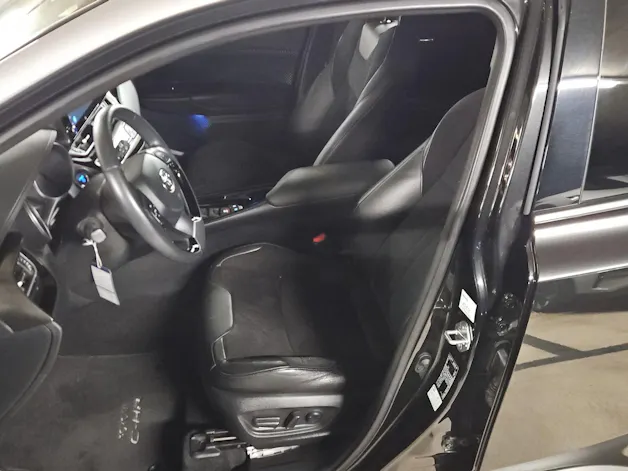 Toyota C-HR 2.0 VVTi HSD Move