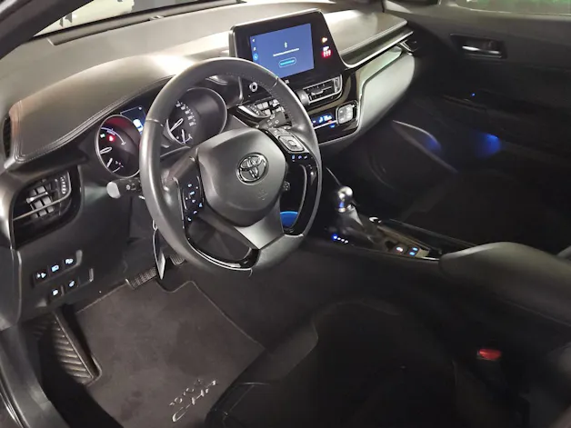 Toyota C-HR 2.0 VVTi HSD Move