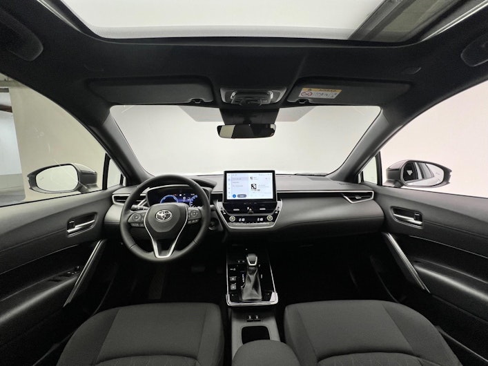 Vehicle image TOYOTA COROLLA CROSS