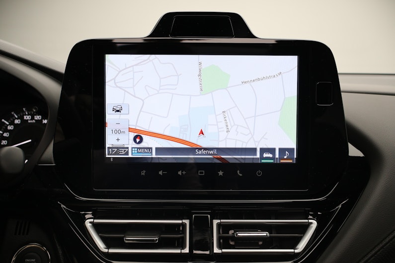 Vehicle image SUZUKI S-CROSS