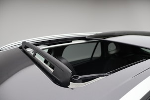 Vehicle image SUZUKI S-Cross 1.4 T Compact Top Hybrid 4x4