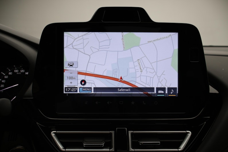 Vehicle image SUZUKI S-CROSS