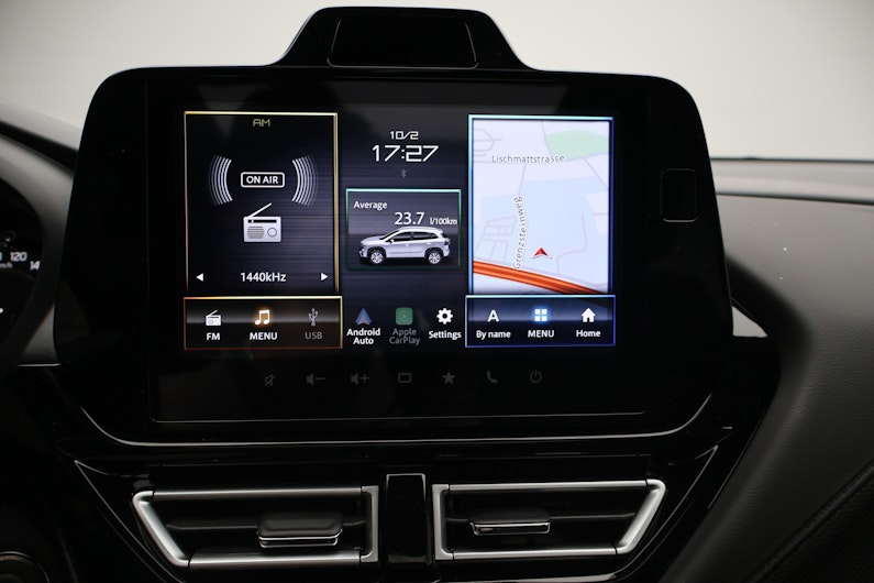 Vehicle image SUZUKI S-CROSS