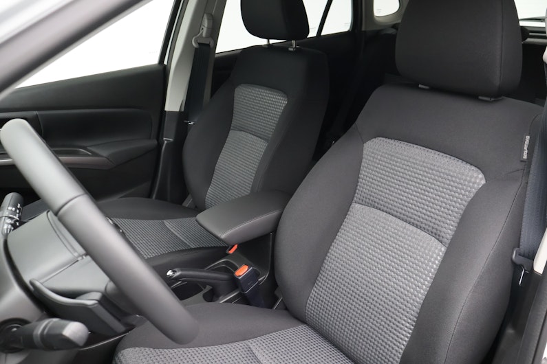 Vehicle image SUZUKI S-CROSS