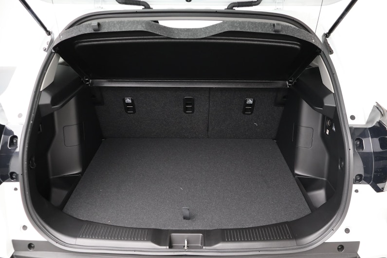 Vehicle image SUZUKI S-CROSS