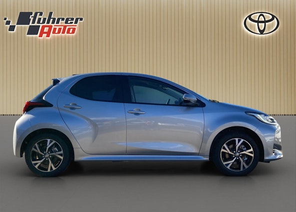 Vehicle image 3 Vehicle image 3