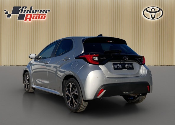 Vehicle image 4 Vehicle image 4