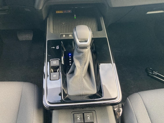 Vehicle image 12 Vehicle image 12