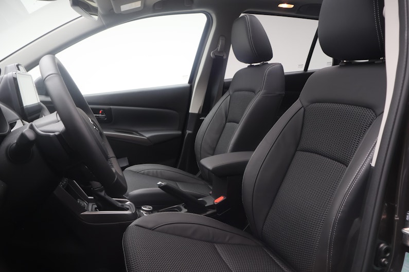 Vehicle image SUZUKI S-CROSS