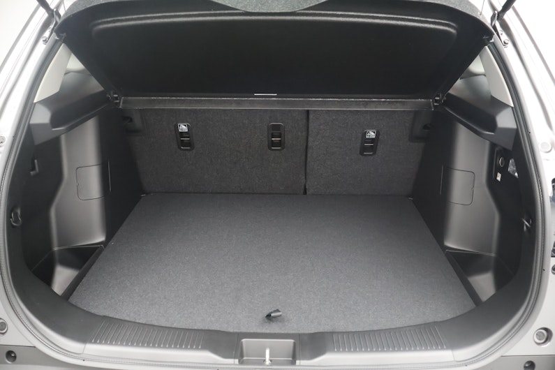 Vehicle image SUZUKI S-CROSS