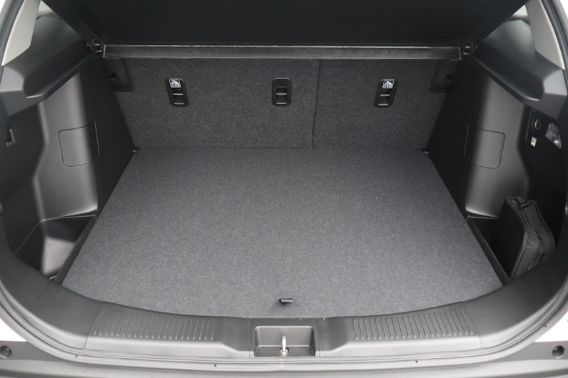 Vehicle image SUZUKI S-CROSS