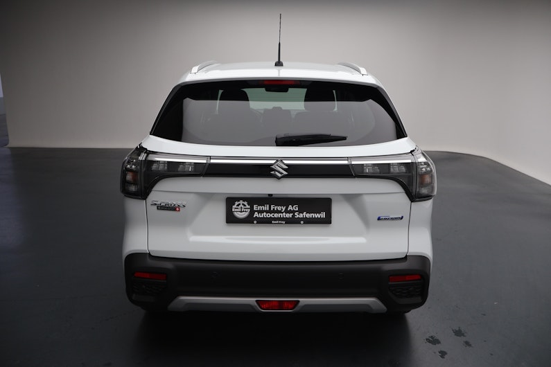 Vehicle image SUZUKI S-CROSS
