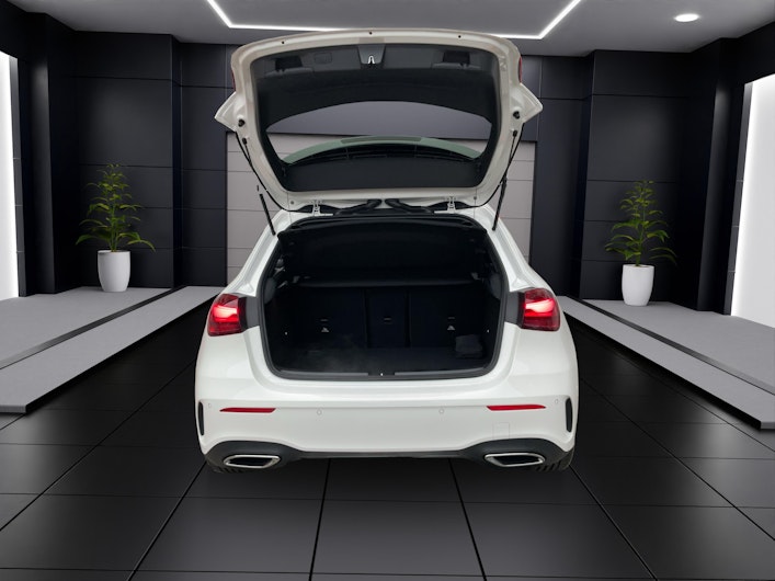 Vehicle image MERCEDES-BENZ A 180