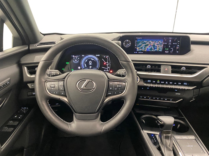 Vehicle image LEXUS UX
