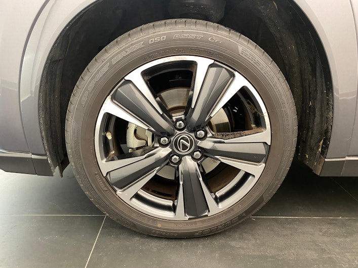 Vehicle image LEXUS UX