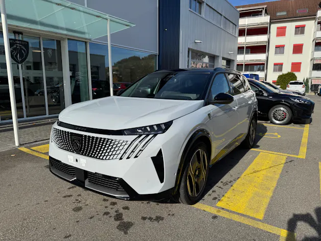 Peugeot 5008 e-Launch Edition AWD