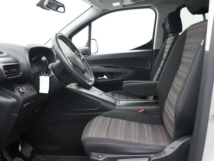 Vehicle image OPEL COMBO