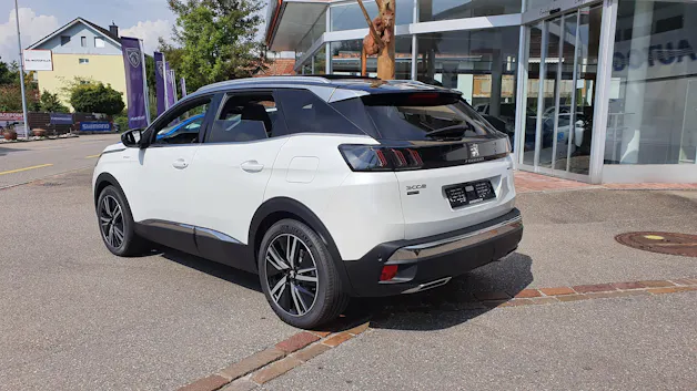 Peugeot 3008 300e Hybrid4 Allure Pack EAT8 Helvetia