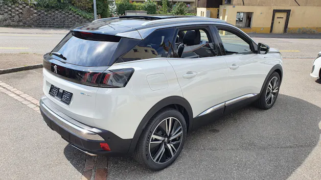 Peugeot 3008 300e Hybrid4 Allure Pack EAT8 Helvetia