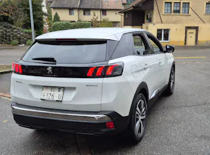 Peugeot 3008 300e Hybrid4 Allure Pack EAT8 Helvetia