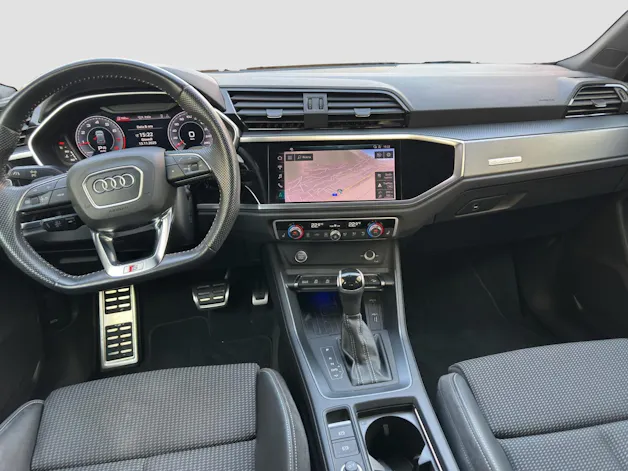 Audi Q3 45 TFSI S line quattro S-tronic