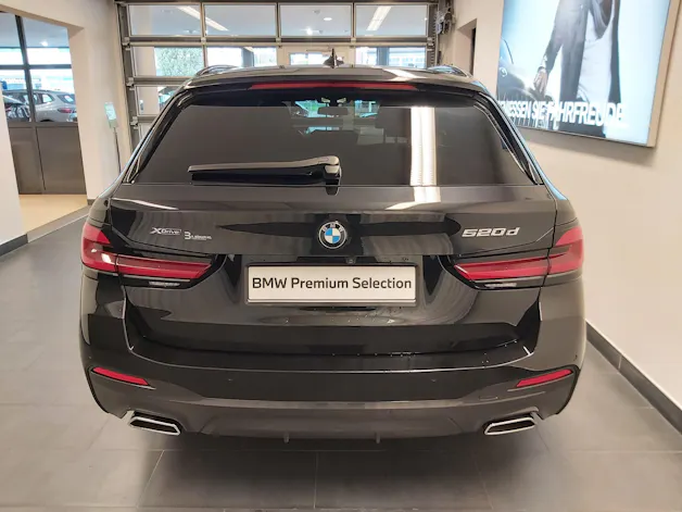 BMW 520d xDr 48VTour Pure M S