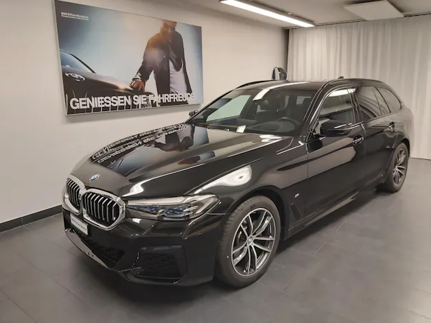 BMW 520d xDr 48VTour Pure M S