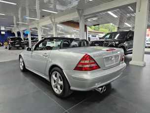 Mercedes-Benz SLK 320