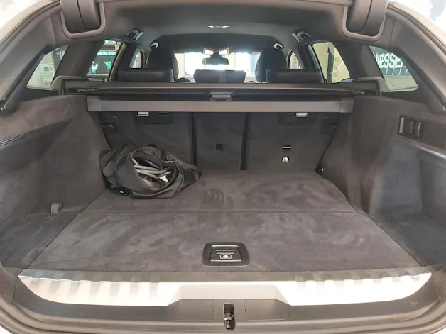 BMW 330e xDrive M Sport