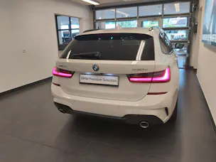 BMW 330e xDrive M Sport