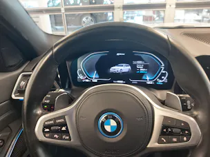 BMW 330e xDrive M Sport