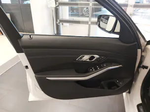 BMW 330e xDrive M Sport