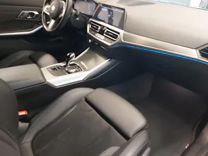 BMW 330e xDrive M Sport