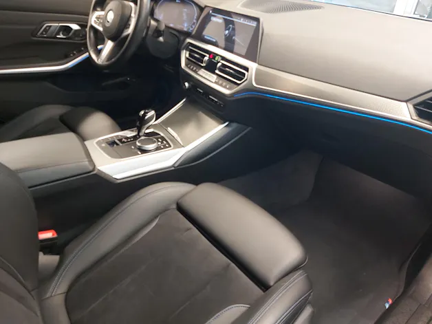 BMW 330e xDrive M Sport