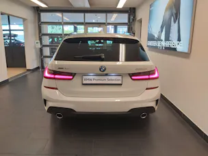 BMW 330e xDrive M Sport