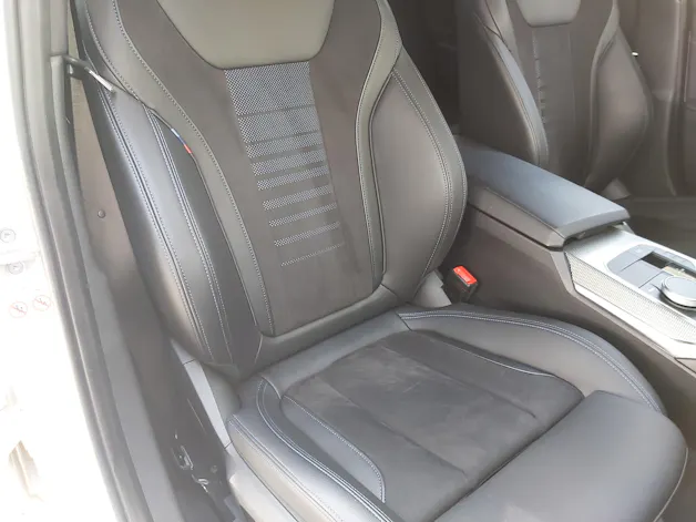 BMW 330e xDrive M Sport