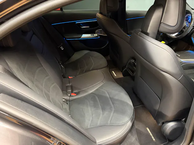 Mercedes-Benz E 450 4M - AMG / DISTRONIC / 360 Grad Kamera / 4D Soundsystem